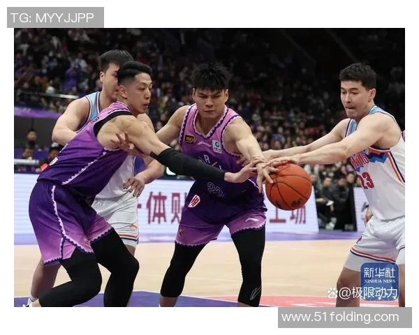 实时新闻深入分析广州篮球队与北京篮球队的比赛节奏与战术对决